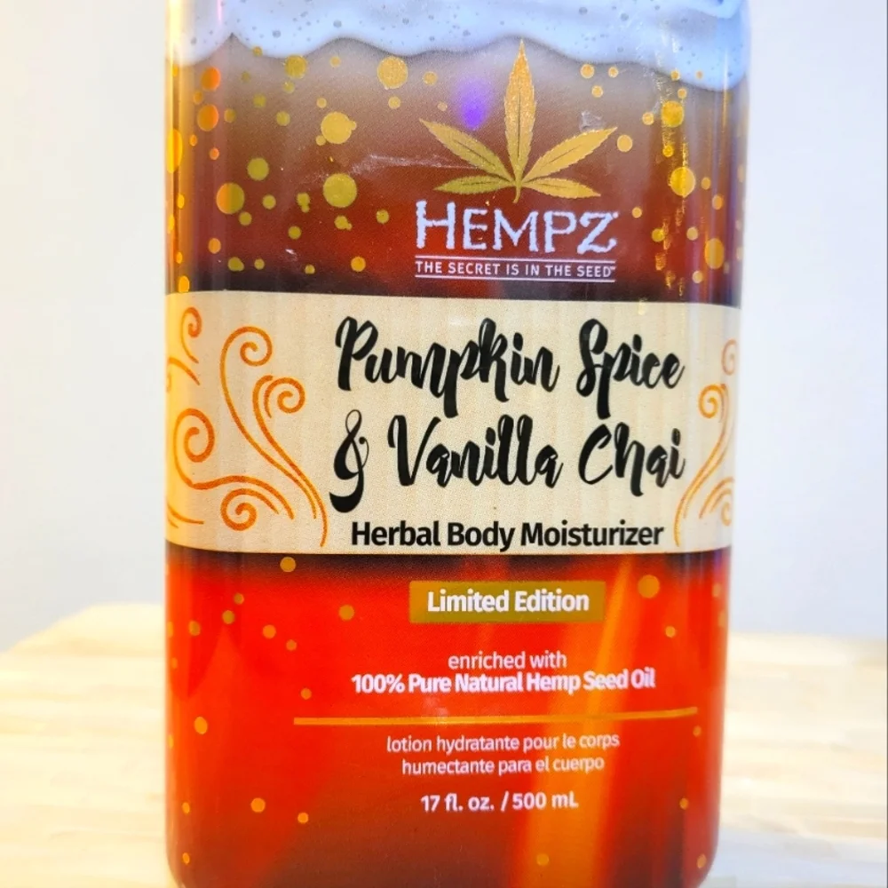 3 Limited Edition Holiday scent Hempz lotion body moisturizer bundle - Picture 5 of 5